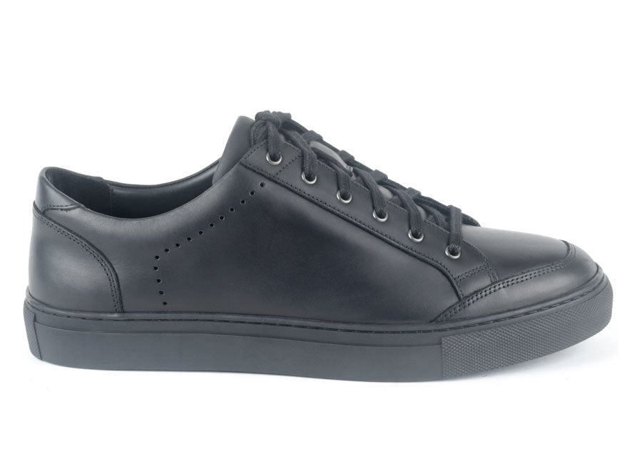Black,8